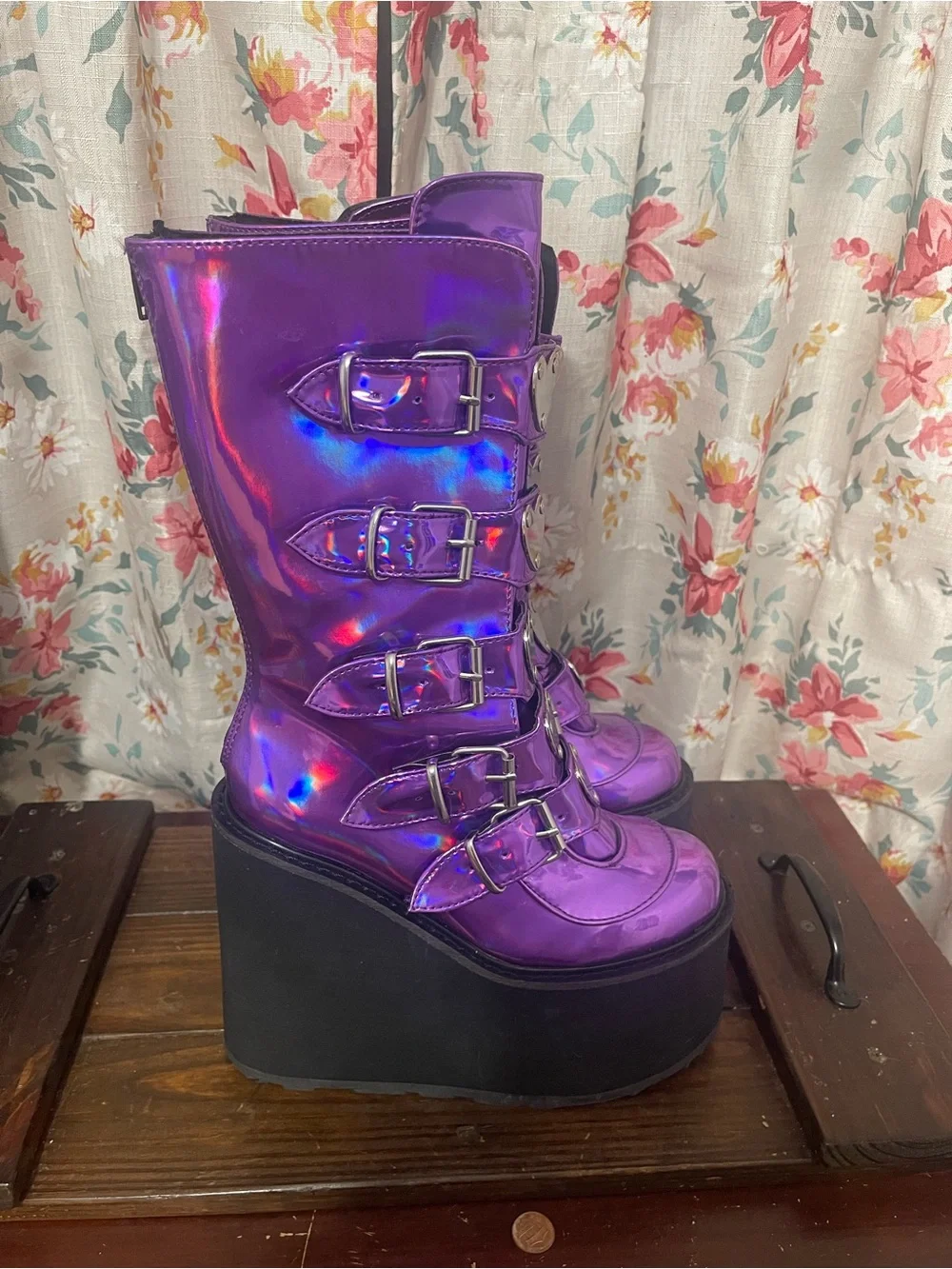 Demonia Swing-230 Purple Holographic Heart Buckle Platform Boots Size 7 NOB